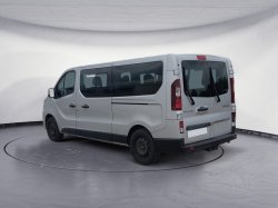 Renault Trafic minibus