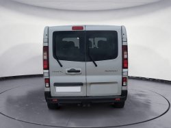 Renault Trafic minibus