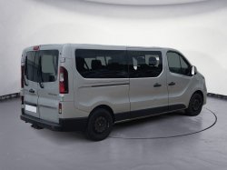 Renault Trafic minibus