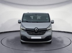 Renault Trafic minibus